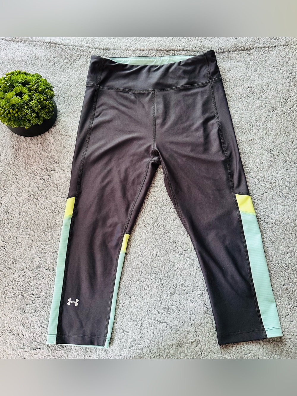 💚🖤 Under Armour Compression Cropped Leggings Colorblock Y2K Gym Girl Athleisure
